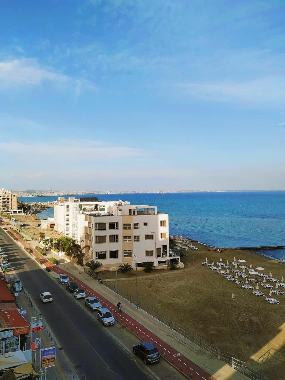 Mackenzie Beach Hotel Ларнака Экстерьер фото